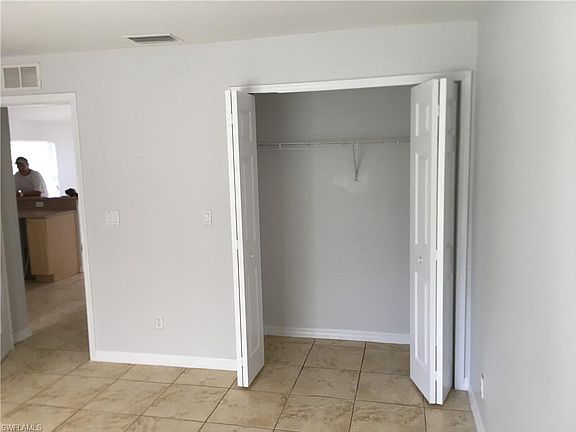 5th image of 716/718 Ichabod Ave #S