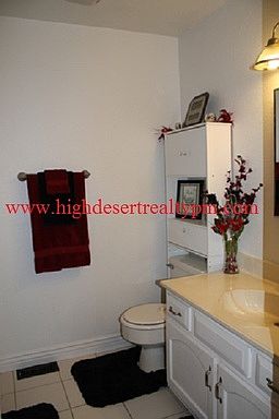1st image of 306 E Heritage Ct