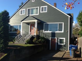 4327 4th Ave NE #C, Seattle, WA 98105