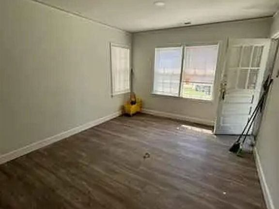 2nd image of 1004 N Highland St