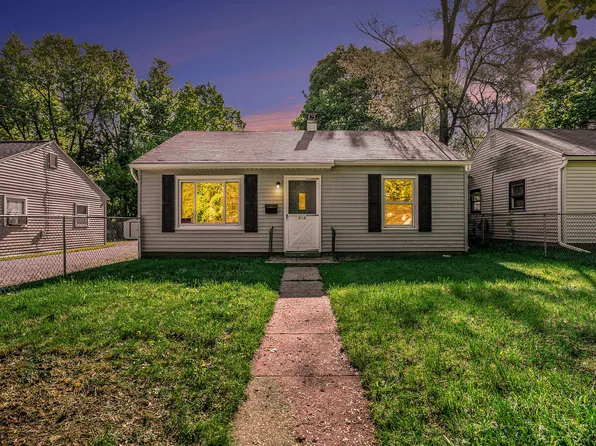 914 Dwight Ave, Kalamazoo, MI 49048