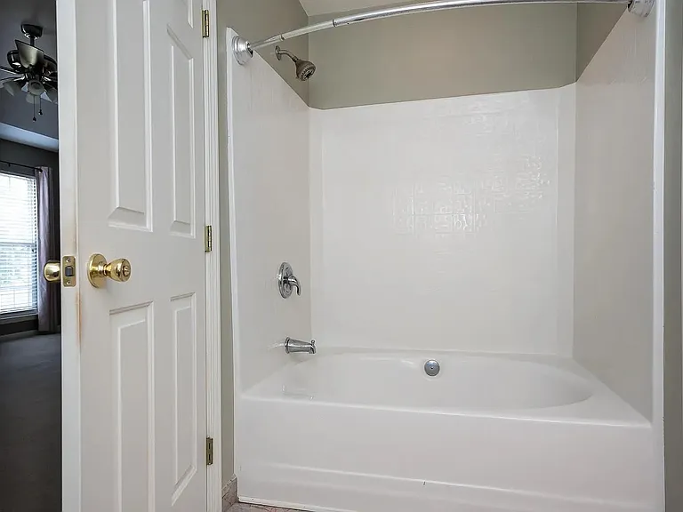 510 Bayberry Ridge Ct — Photo 16