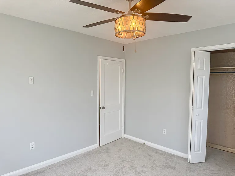 1327 Walker Ave — Photo 21