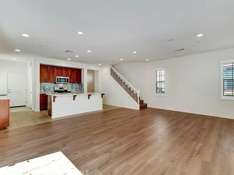 8616 Stoneside Dr — Photo 10