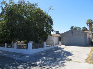 5435 S Sandhill Rd, Las Vegas, NV 89120