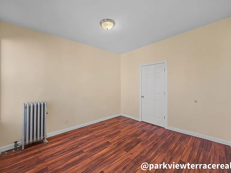 812 50th St #2 — Photo 14