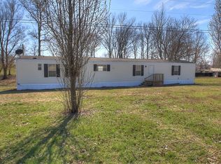 1689 Vester Rd, Columbia, KY 42728