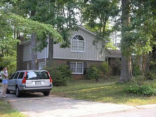 4 bed, 2.5 bath, 3000 sqft, $2,750 — Photo 1