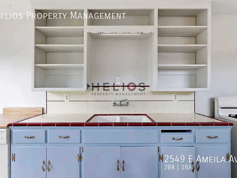 2549 E Amelia Ave — Photo 11