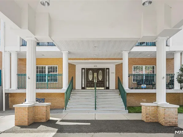 401 Dercole Ct APT 211, Norwood, NJ 07648