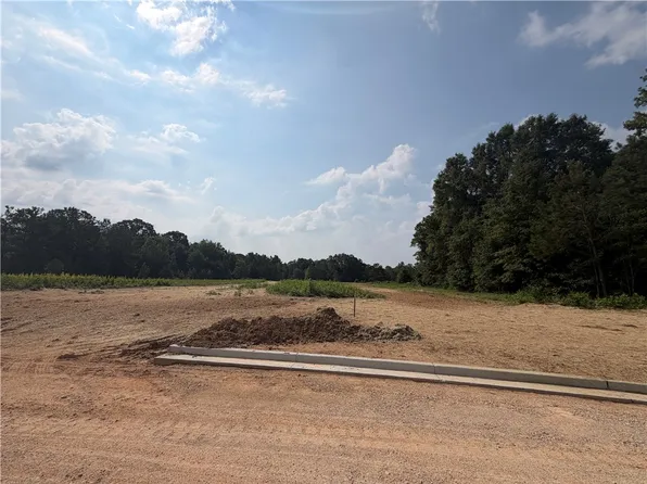 LOT 10 Homestead Ln, Smiths Station, AL 36877