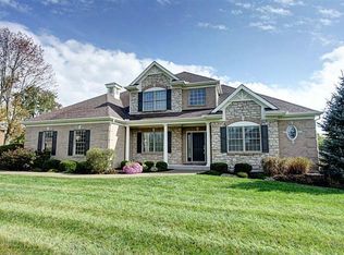 7218 Beaver Brook Dr, Springboro, OH 45066