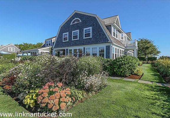 Front Yard Gardens