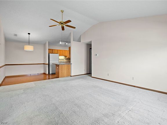 2nd image of 2825 Shakespeare Ln