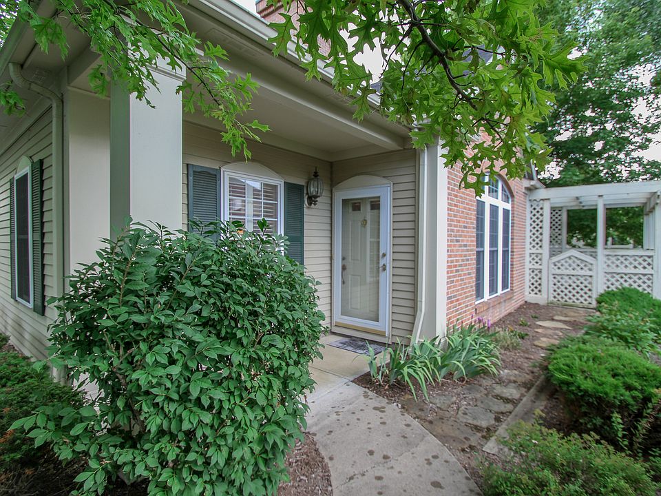 1st image of 3064 Macintosh Dr