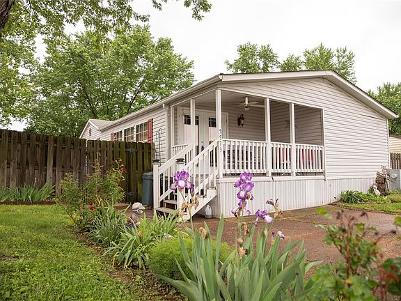 3rd image of 5573 Echo Valley Dr