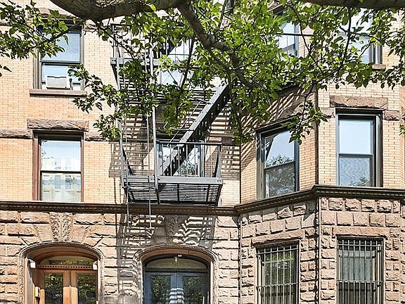 5th image of 135 Garfield Pl APT 1F