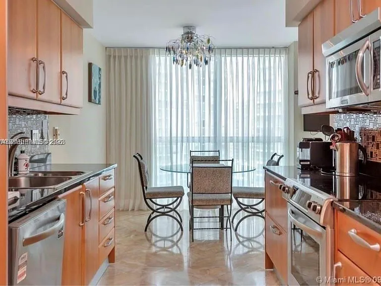 16500 Collins Ave #1551 — Photo 8