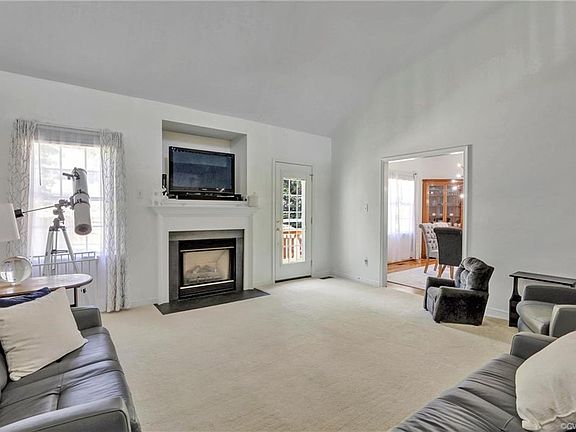 5th image of 6066 Havenview Dr
