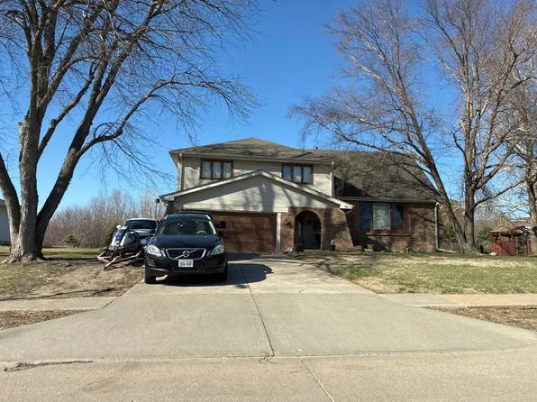 12826 Shirley St, Omaha, NE 68144