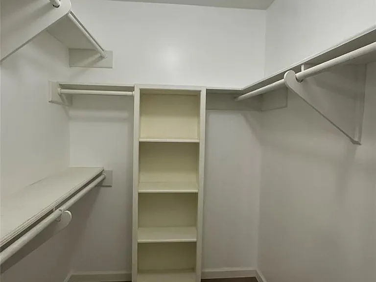 11503 Briar Forest Dr — Photo 29