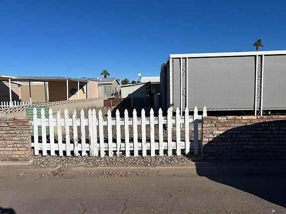 3rd image of 2090 S Roadrunner Ave