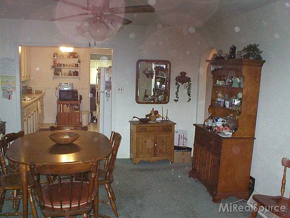 5th image of 2611 18th Ave