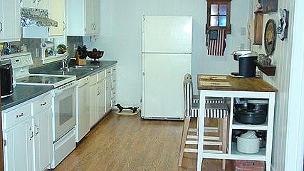 2nd image of 1334 Pughtown Rd