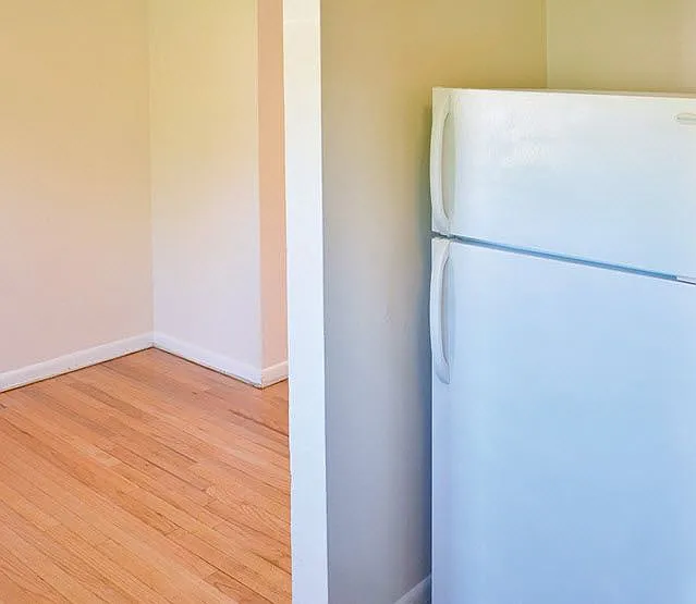 Woodbridge Apartments — Photo 6