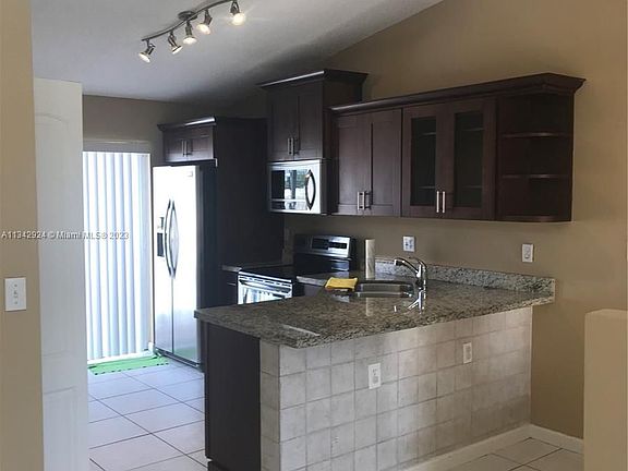 5th image of 6975 W 36th Ave Unit 201