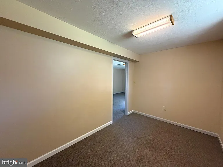 407 Tamarack Cir — Photo 35