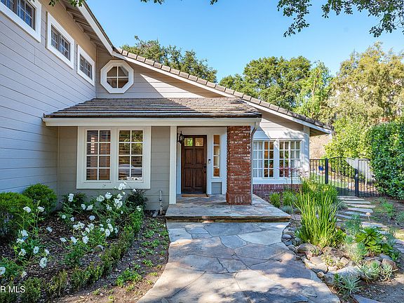 4th image of 32485 Fastwater Ct