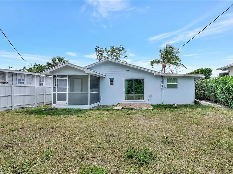 1009 Ridge St — Photo 25
