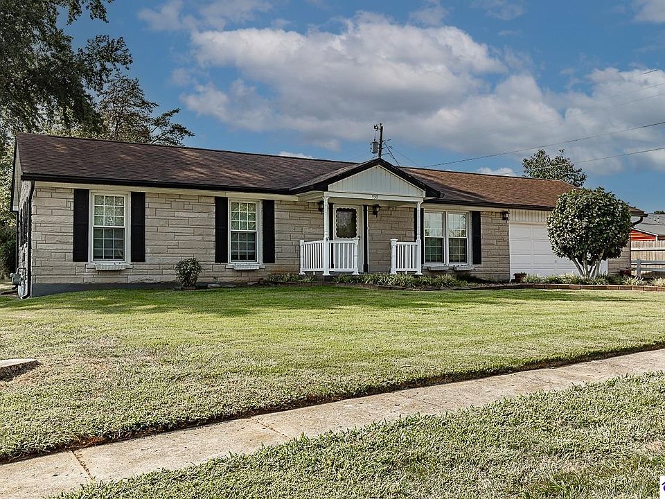 1st image of 930 Robin Cir