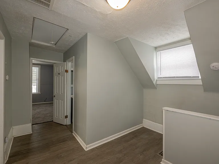 2193 W 104th St — Photo 9
