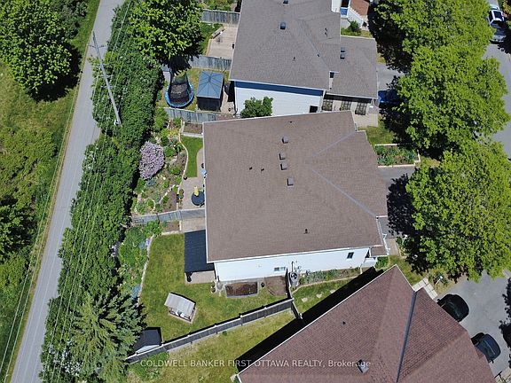 4th image of 58 Boulder Way