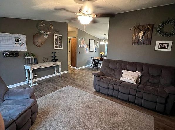 5725 Old Madisonville Rd, Hopkinsville, KY 42240