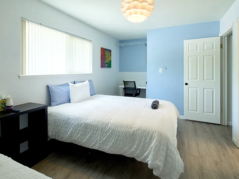 652 Greenbriar Townhouse Way — Photo 8