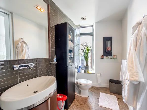 123 Washington Street image 8 of 8