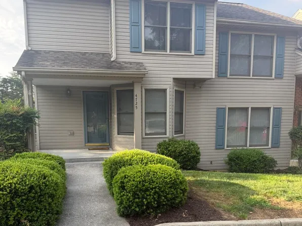 4725 Oakcliff Dr, Roanoke, VA 24018