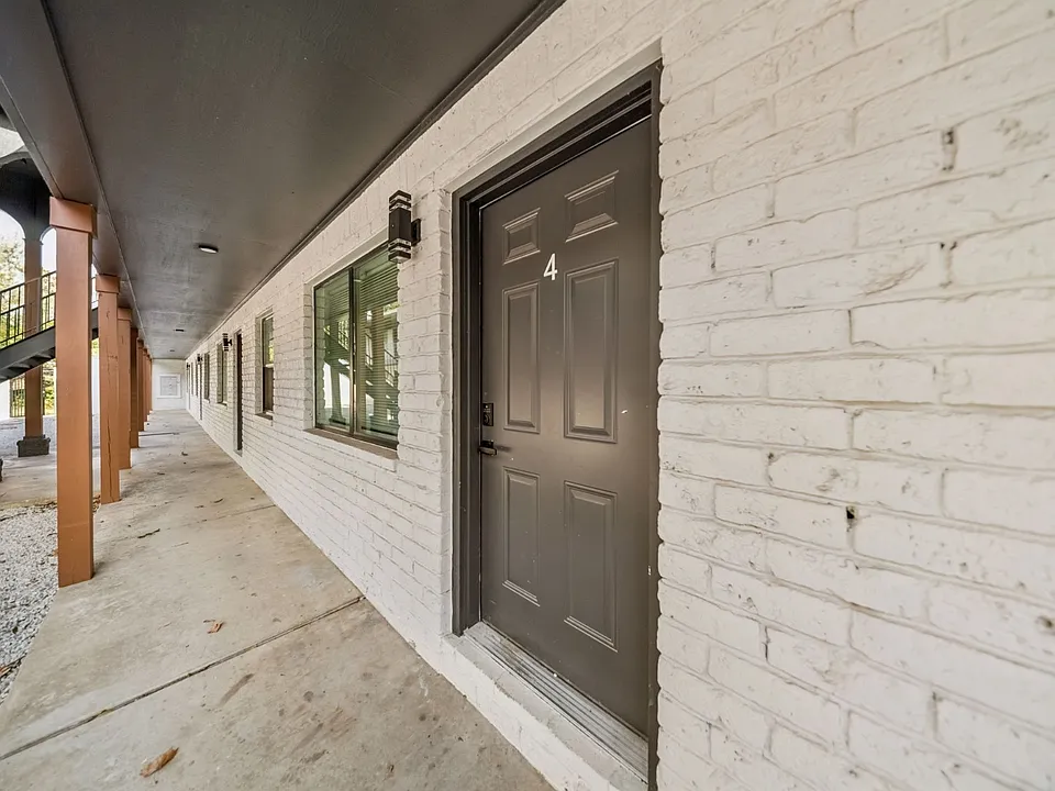 1152 S Quaker Ave #1152-4