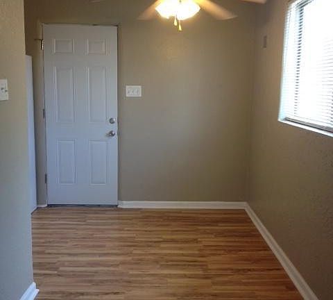 1524 Gerald Ave SE Albuquerque NM 87106-