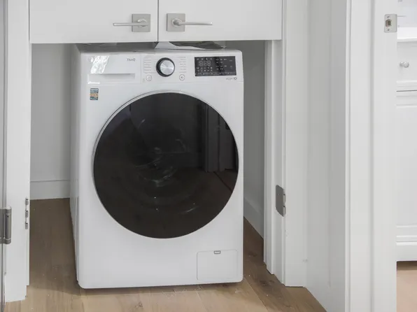 94 6th Avenue image 6 of 10