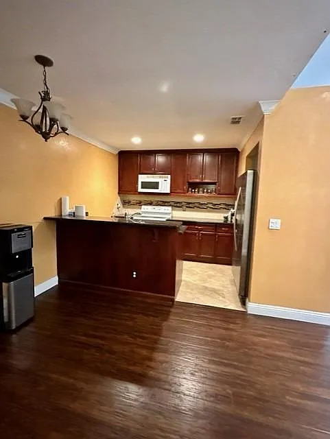 3939 Madison Ave APT 233 photo 1