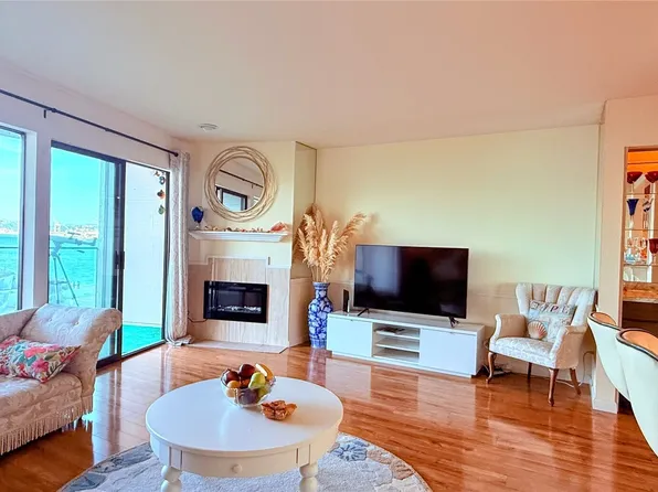 1221 Harbor Avenue SW #305, Seattle, WA 98116