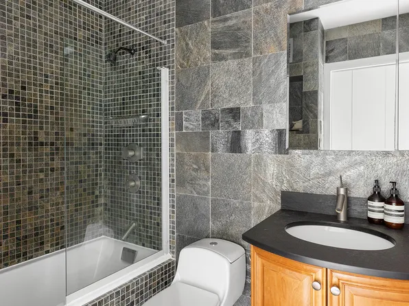 204 West Houston Street 4B image 6 of 7