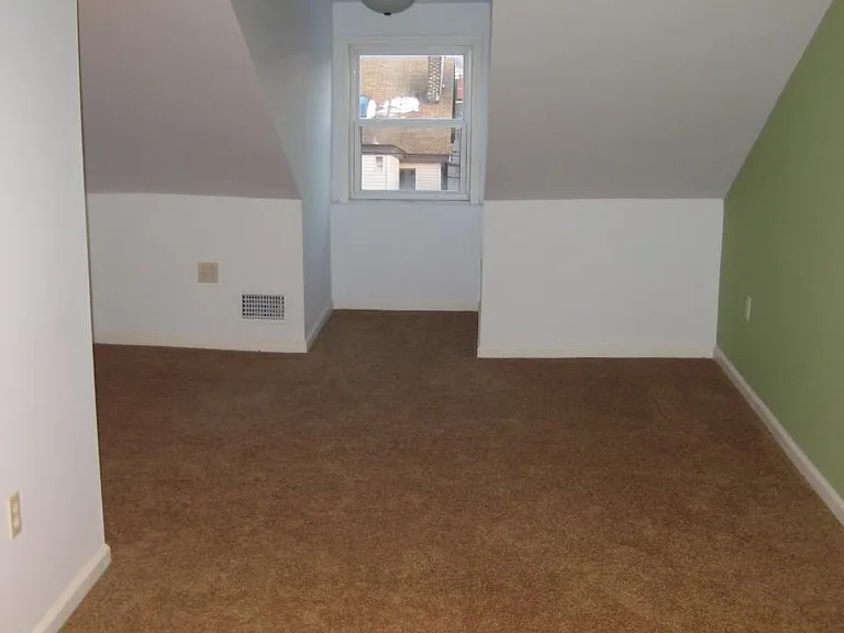 344 Garnet Way — Photo 7