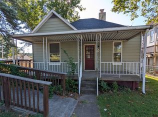 520 W Pike St, Meadow Lands, PA 15347