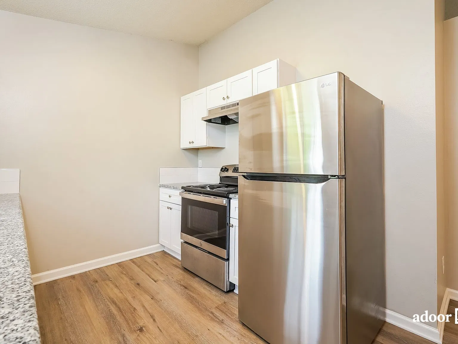 3 bed, 2.0 bath, 1276 sqft, $1,745 — Photo 4