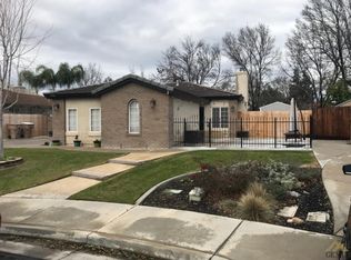 9708 Autumn Serenade Ct, Bakersfield, CA 93312